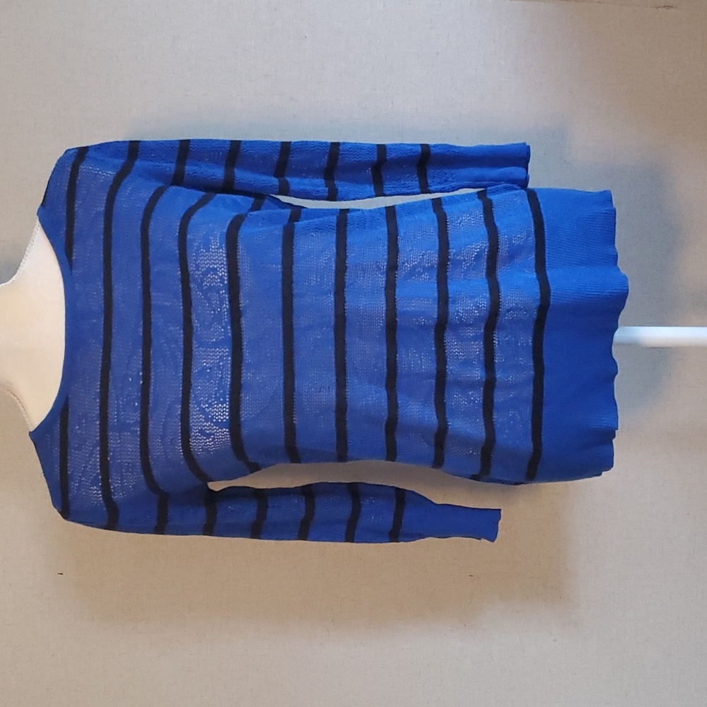 5/$15 Womens M Cable & Gauge blue and black striped long sleeve shirt